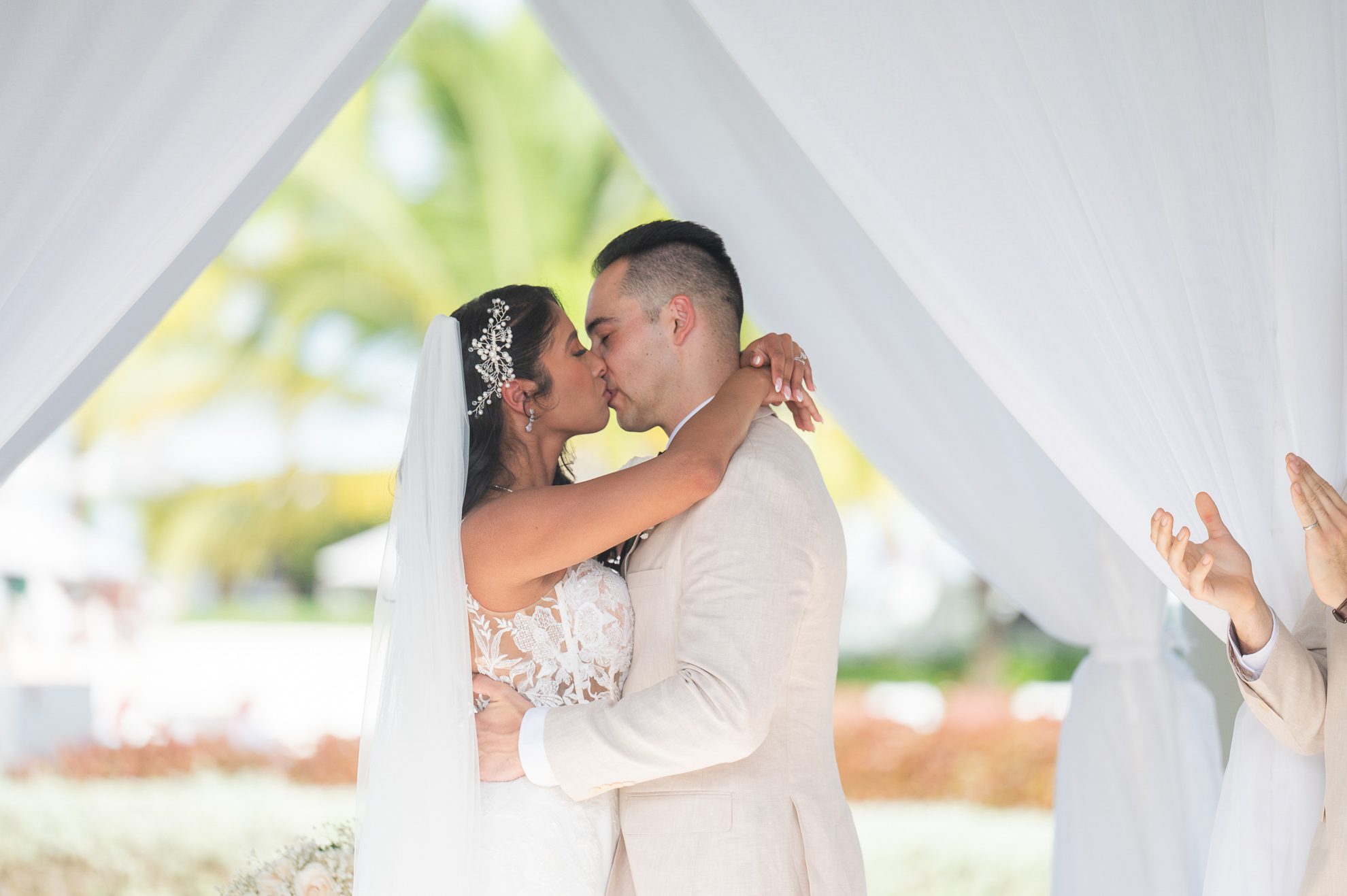 Punta_Cana_Destination_Wedding_Photographer_GGGPHOTO – 275 – GG2_9010